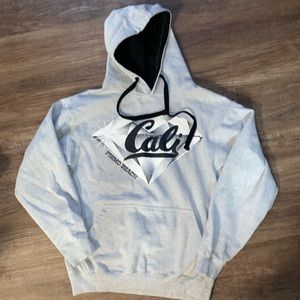Small woman’s Cali/ Diamond Heather grey hoodie.